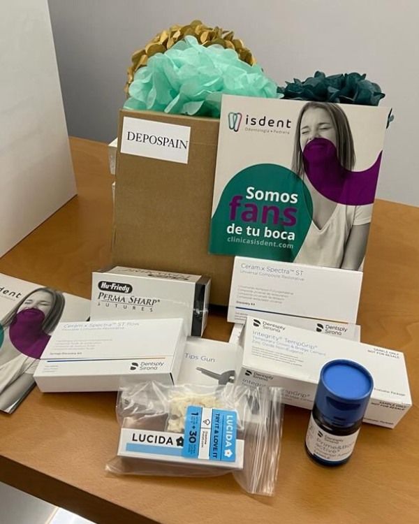 ¡Gracias a @depo_spain por estos detalles que hemos recibido en nuestra clínica!

#pedrera #pedrerasevilla #sevilla #gilena #martindelajara #estepa #osuna #larodadeandalucia #fansdetuboca #odontolove #odontología